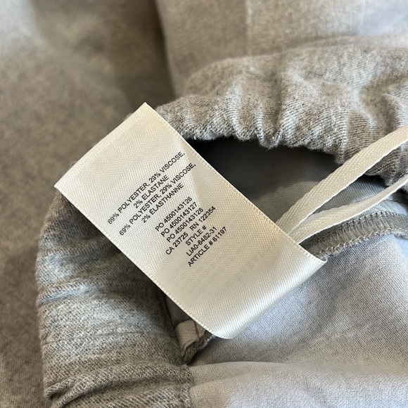 Aritzia The Group Babaton Light Gray Jimmy Cropped Pants Size XS - Picture 15 of 16